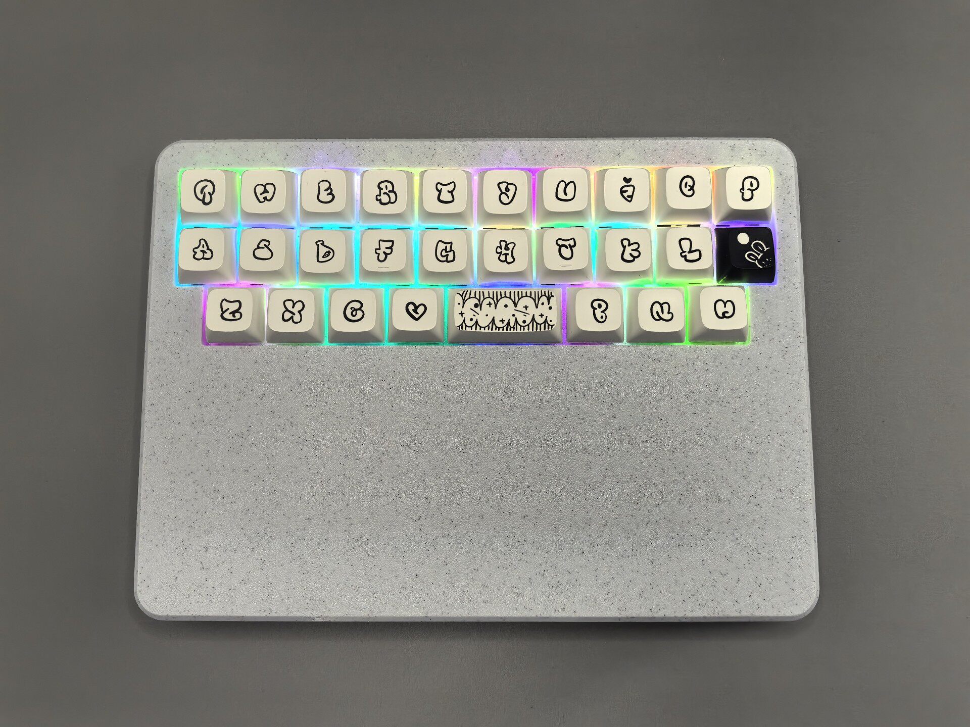 Gaming Accessories Europe - 28 Tombol Keyboard Mini Kustom 30%
