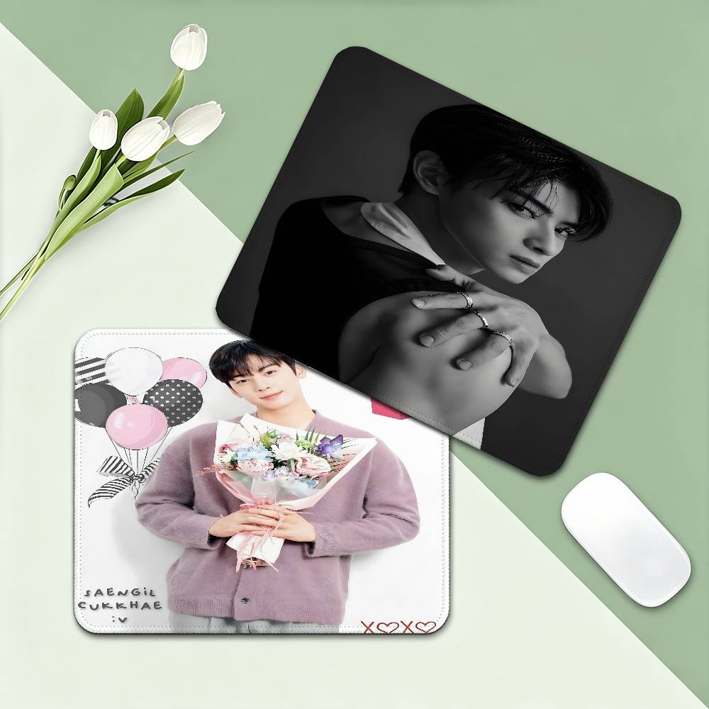 Alas Mouse Animasi Cha EunWoo  - Gaming Accessories Korea ulasan dan harga